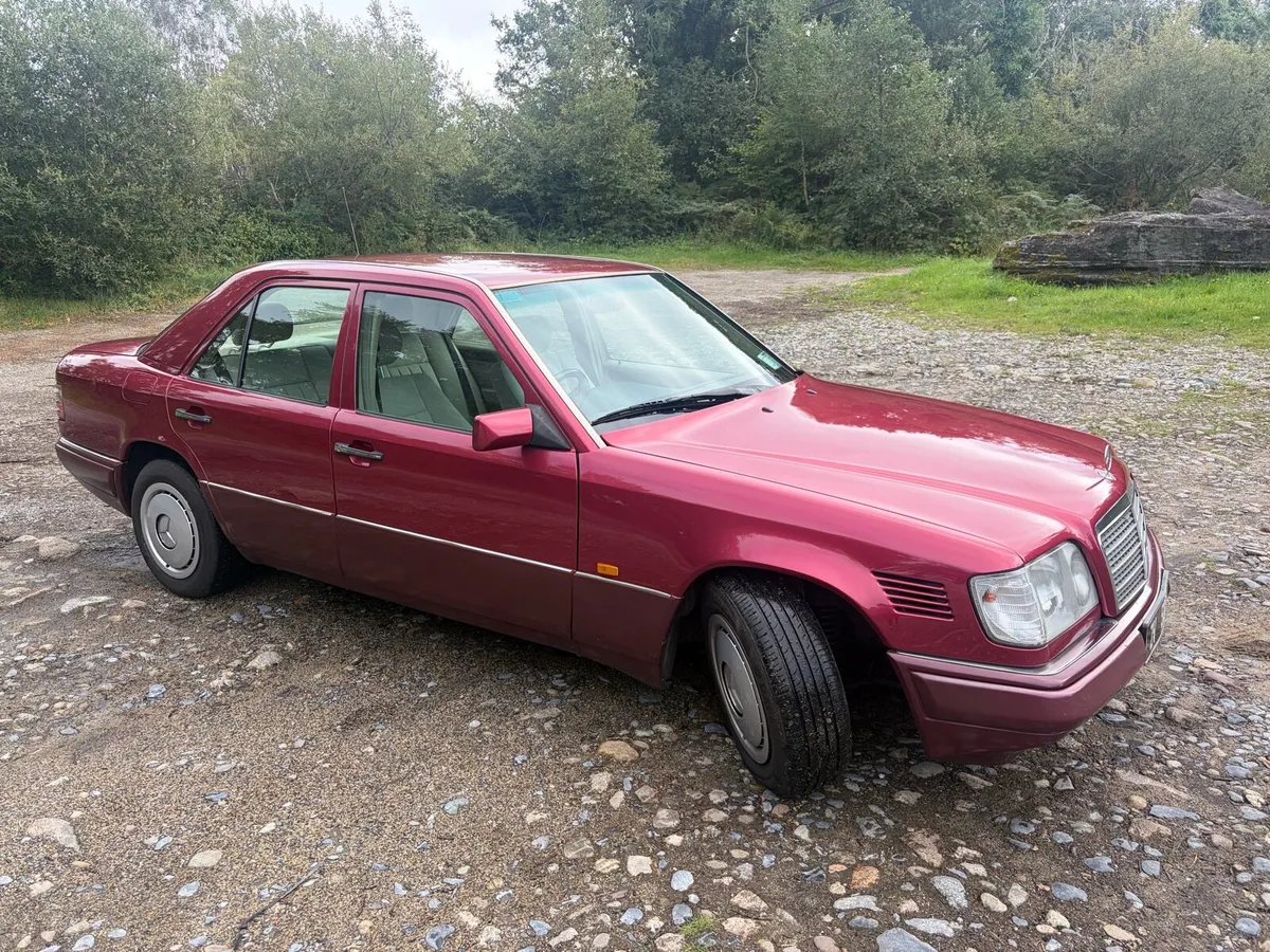 Mercedes E300D W124 - Image 2