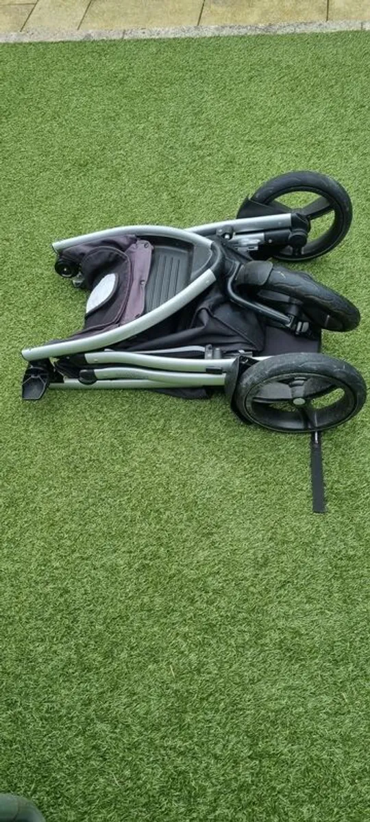 Phil & Teds Double Buggy / Inline Buggy with Second Seat - Very Good Condition - Image 4
