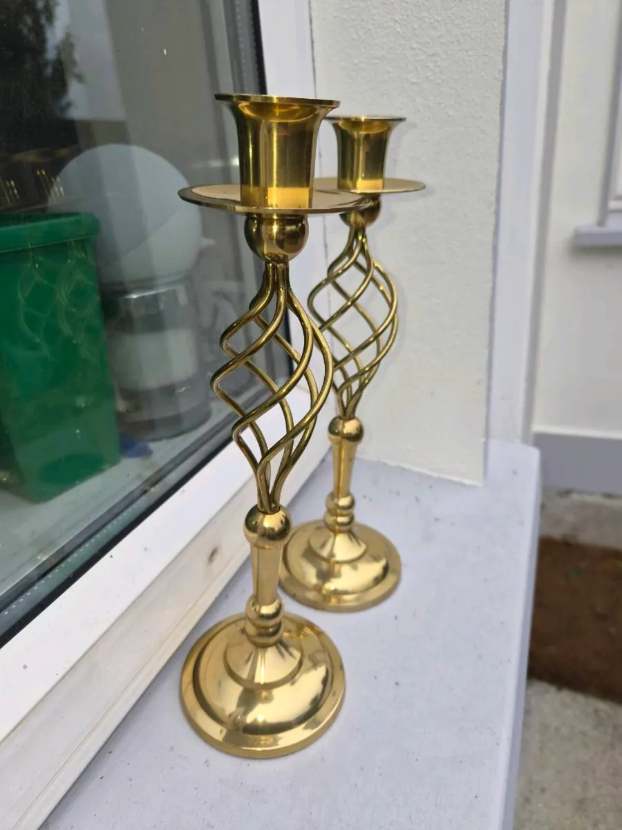 Old brass  barley  twist  candle stick holders - Image 3