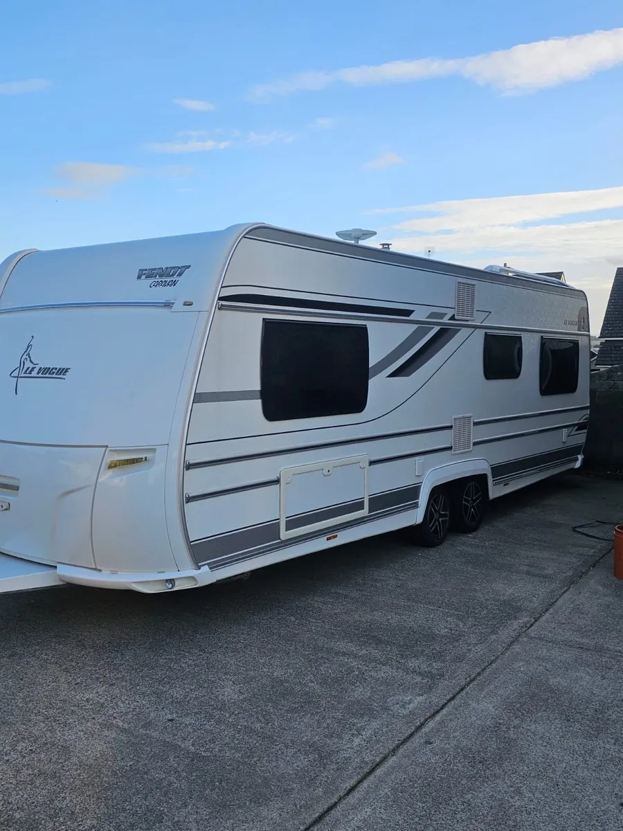 Caravan - Image 1