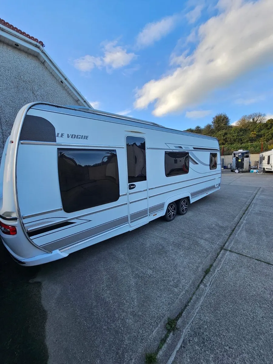 Caravan - Image 2