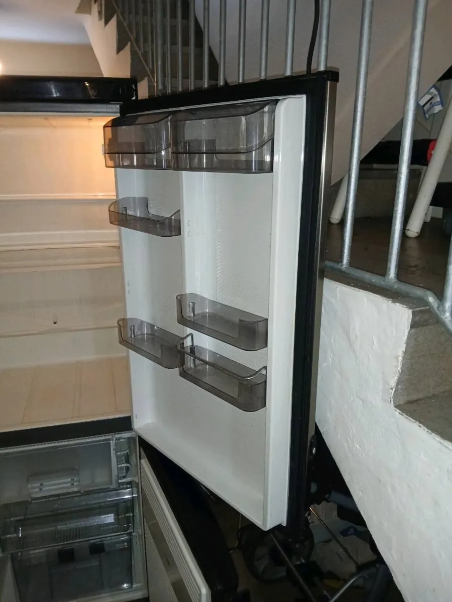 fridgefreezer - Image 3