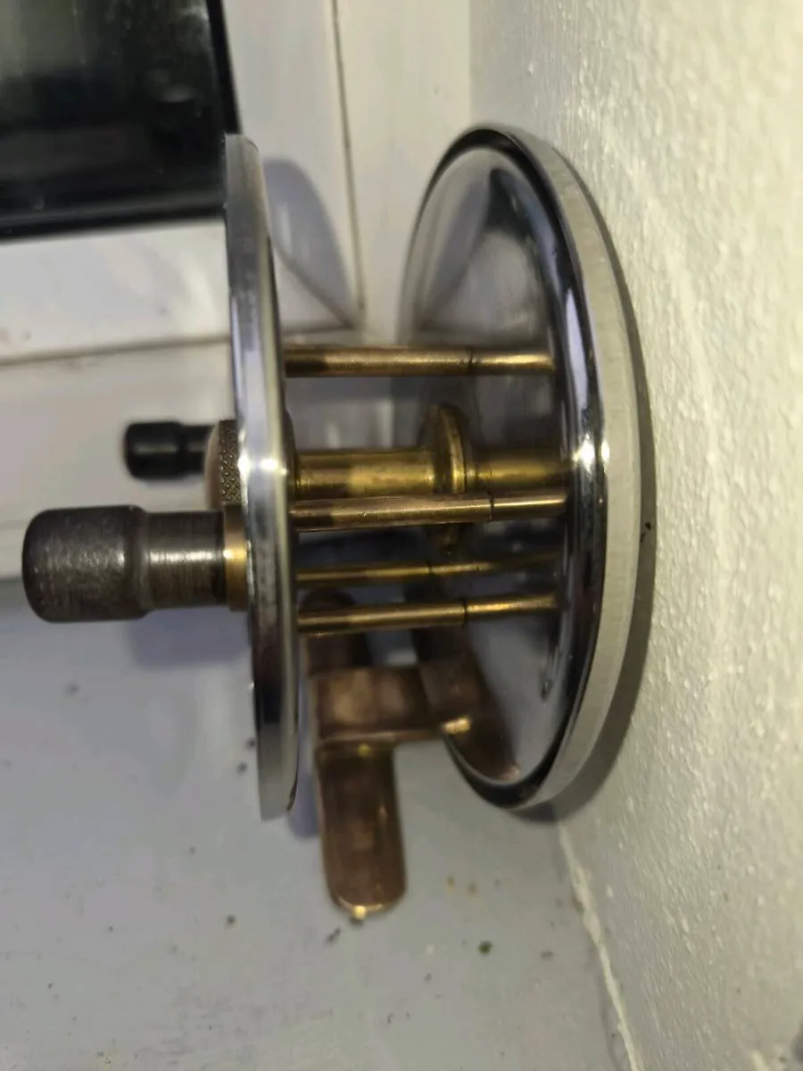 Old brass  chrome  fishing  real - Image 2
