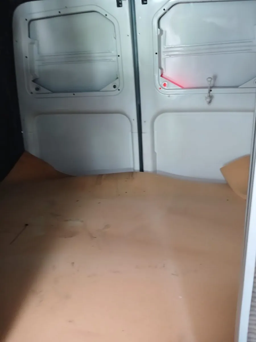 Campervan - Image 3