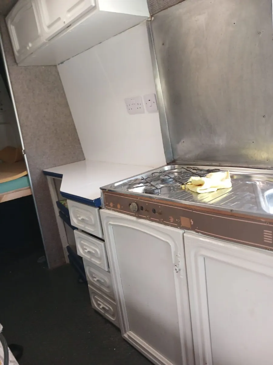 Campervan - Image 4