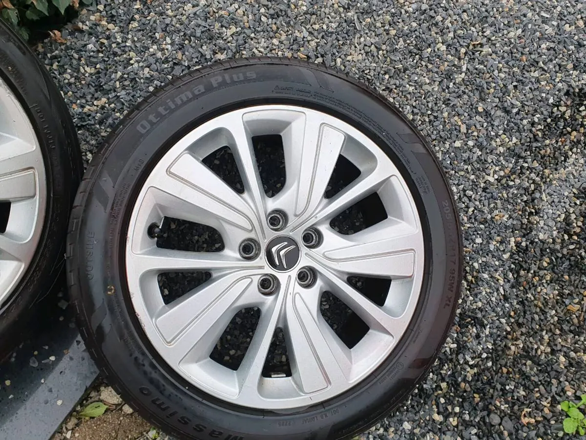 17" Genuine Citroën C4 Grand Picasso Alloy Wheels - Image 4