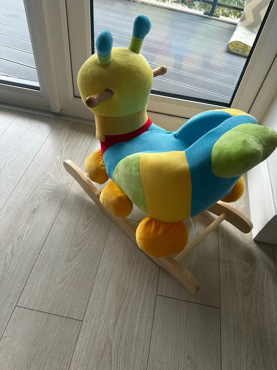 Kids rocking chair - Image 2