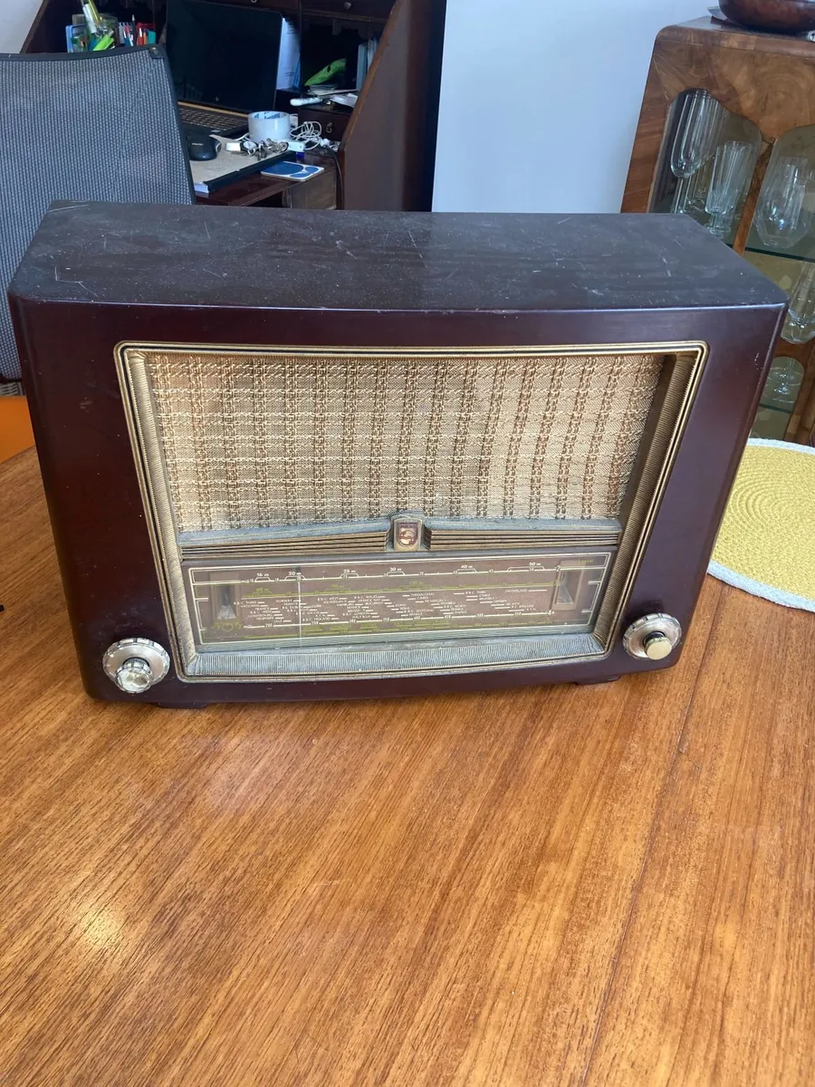 Vintage Radio - Philips - Image 3