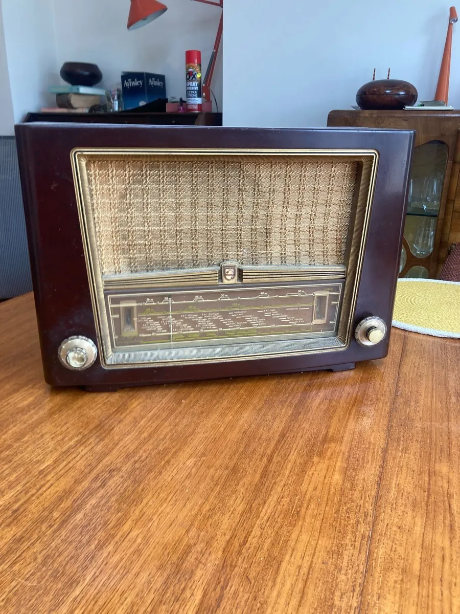 Vintage Radio - Philips - Image 4