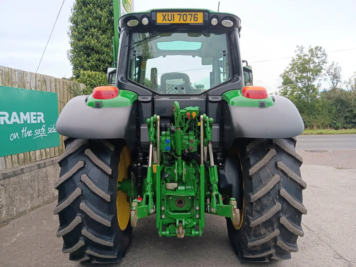 John Deere 6120M (2020) - Image 3