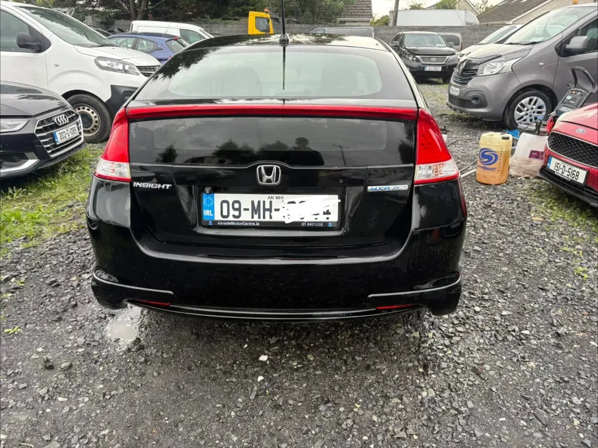 2009 Honda Insight hybrid low milage - Image 3