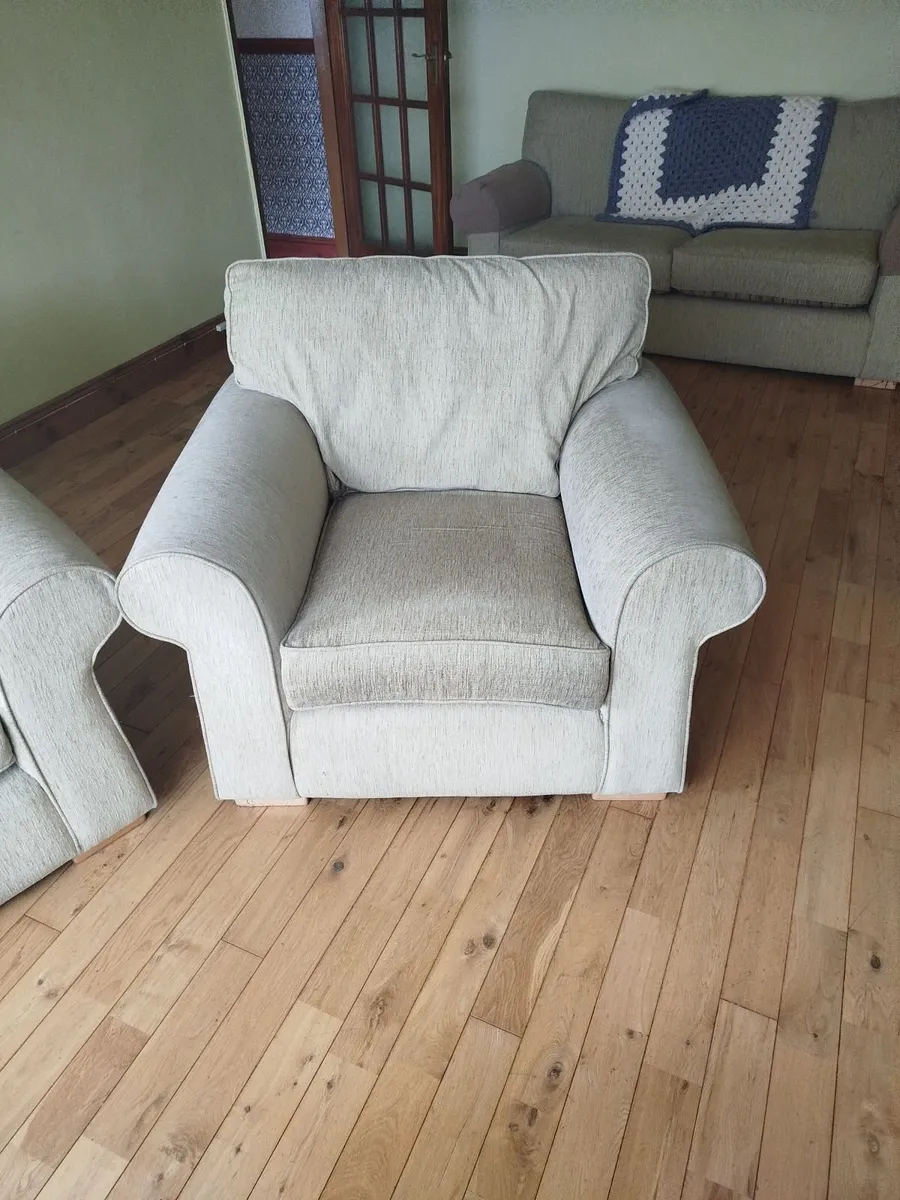 3 piece suite - Image 3