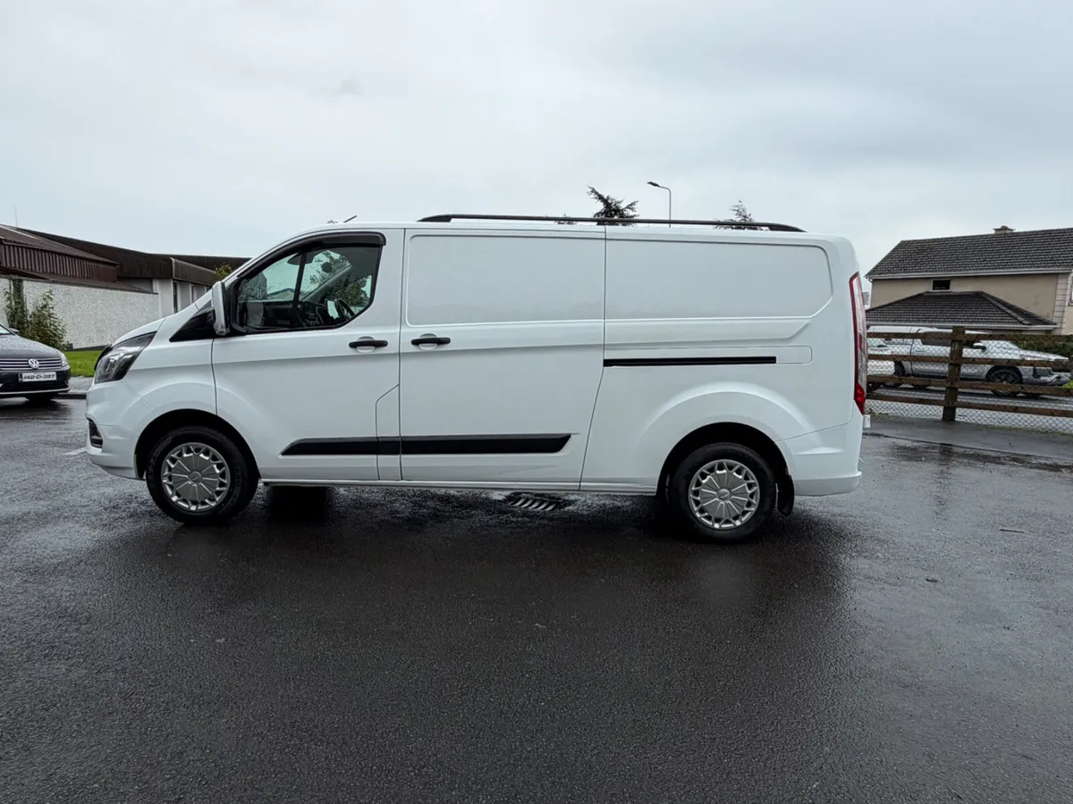 ABSOLUTELY STUNNING 2020 LWB LIMITED CUSTOM - Image 4