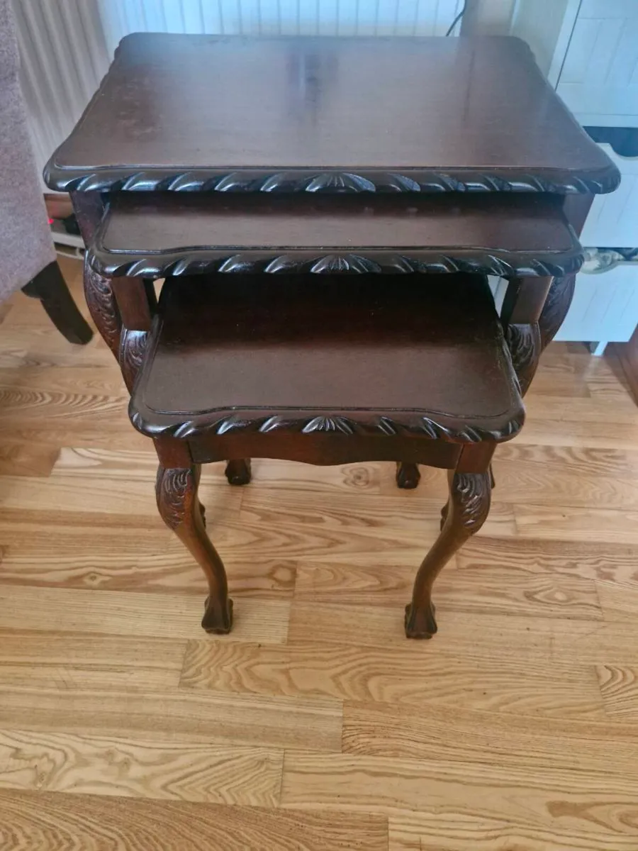 Nest of tables - Image 1