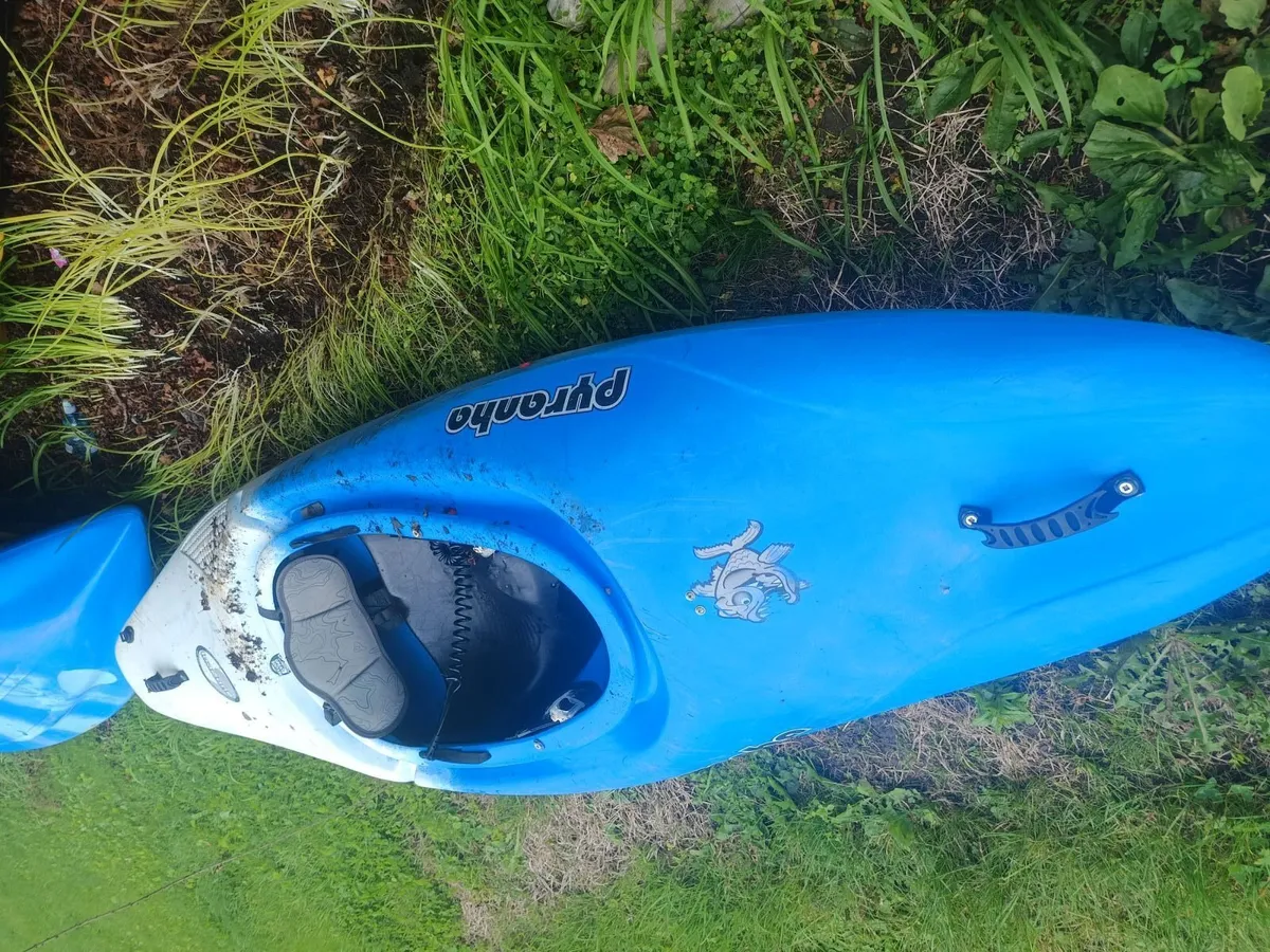 Piranha kyack - Image 1