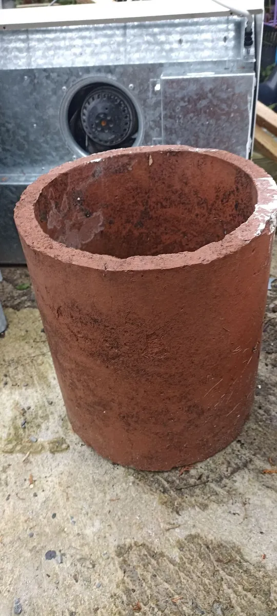 Pair of  Chimneys Pots - Image 1