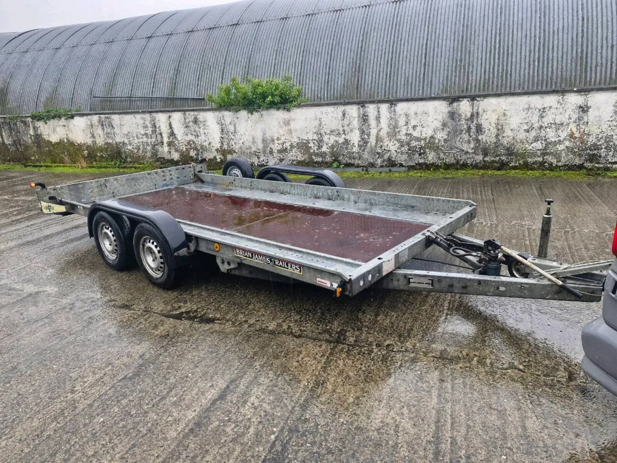 Brian James Clubman Transporter - Image 1