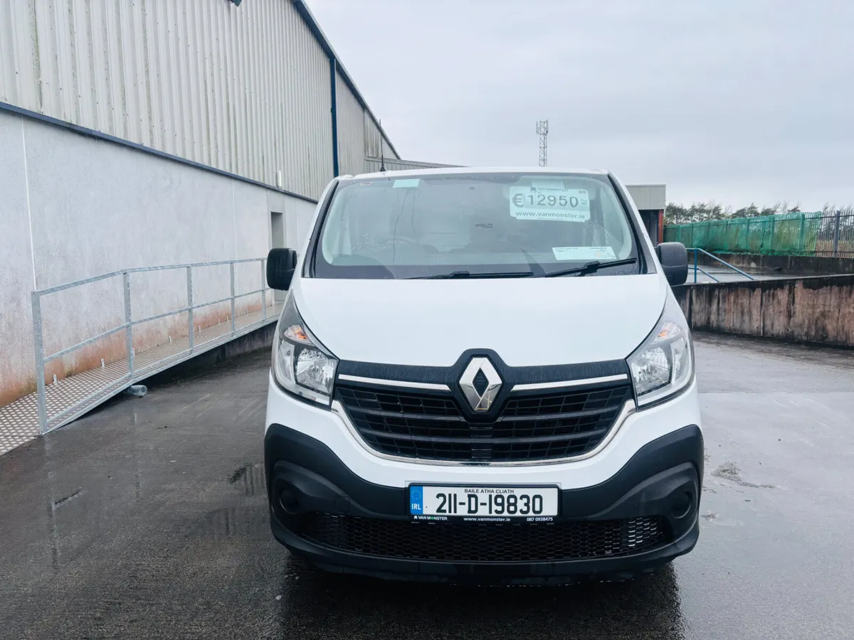 21 Renault Trafic 2.0 LWB..Low Kms..€12,950 + VAT - Image 2