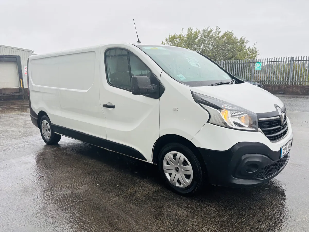 212 Renault Trafic 2.0 LWB €11,450 +VAT - Image 3