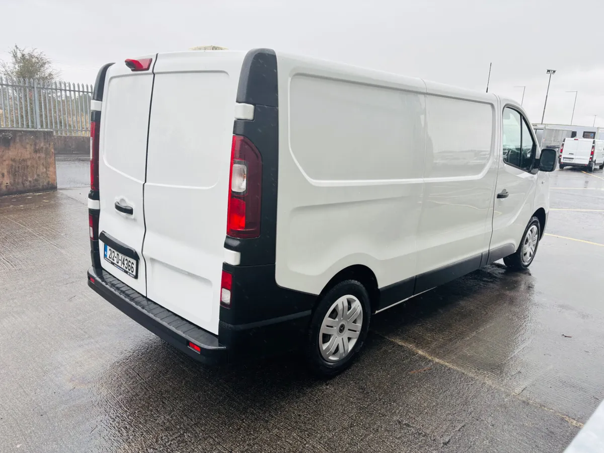 212 Renault Trafic 2.0 LWB €11,450 +VAT - Image 4
