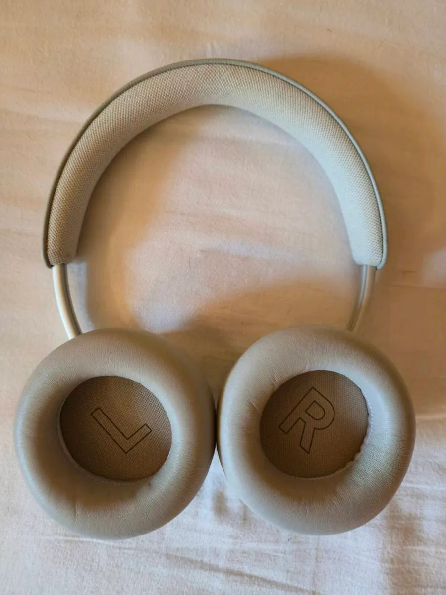 Bang and Olufsen beoplay portal PC/PS Headphones. - Image 2