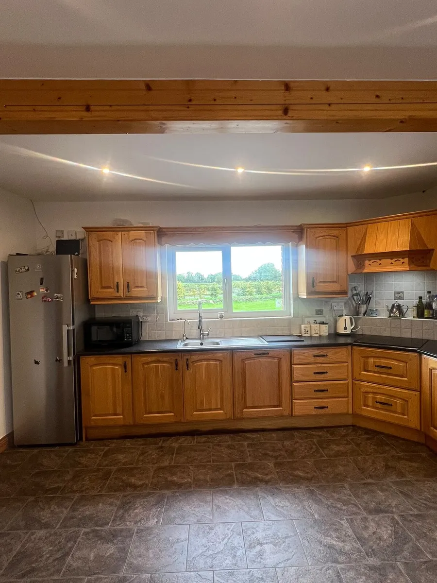 Solid Oak Kitchen + Appliances - Image 1