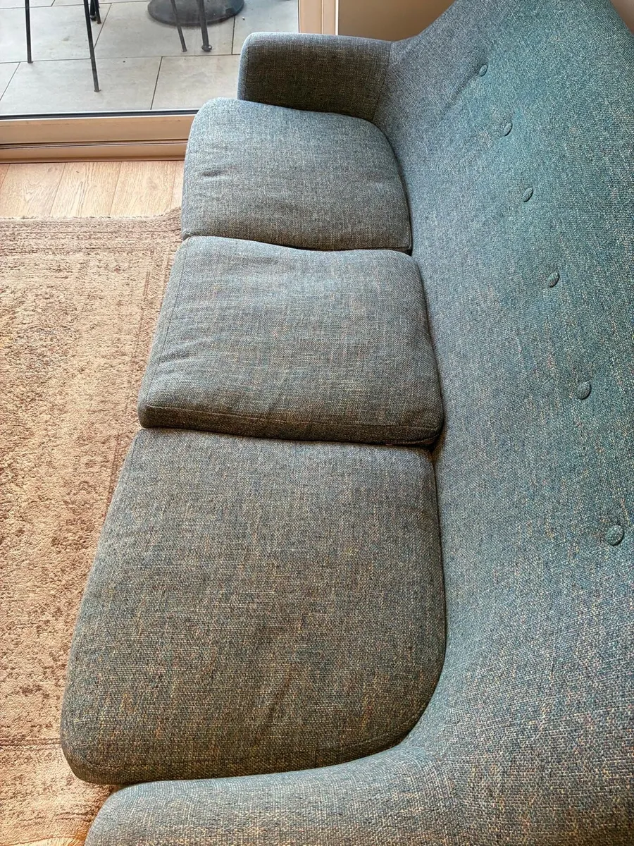 Couch - Image 4