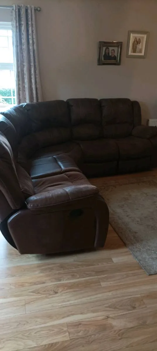 Corner couch for sale - Image 4