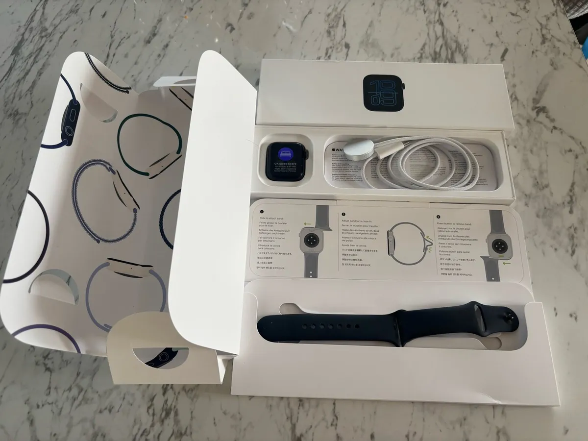 Apple Watch SE3 - Image 4