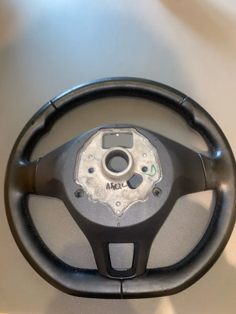 Mk7 Golf Multi function Steering Wheel + Airbag - Image 4