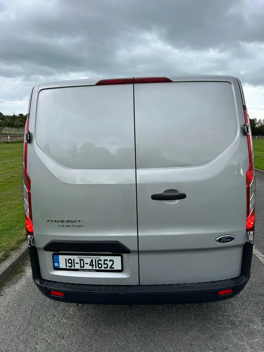 Ford Transit Custom 2019 Cvrt 7/2027 - Image 3