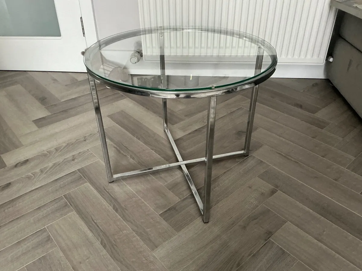 Glass top table - Image 2