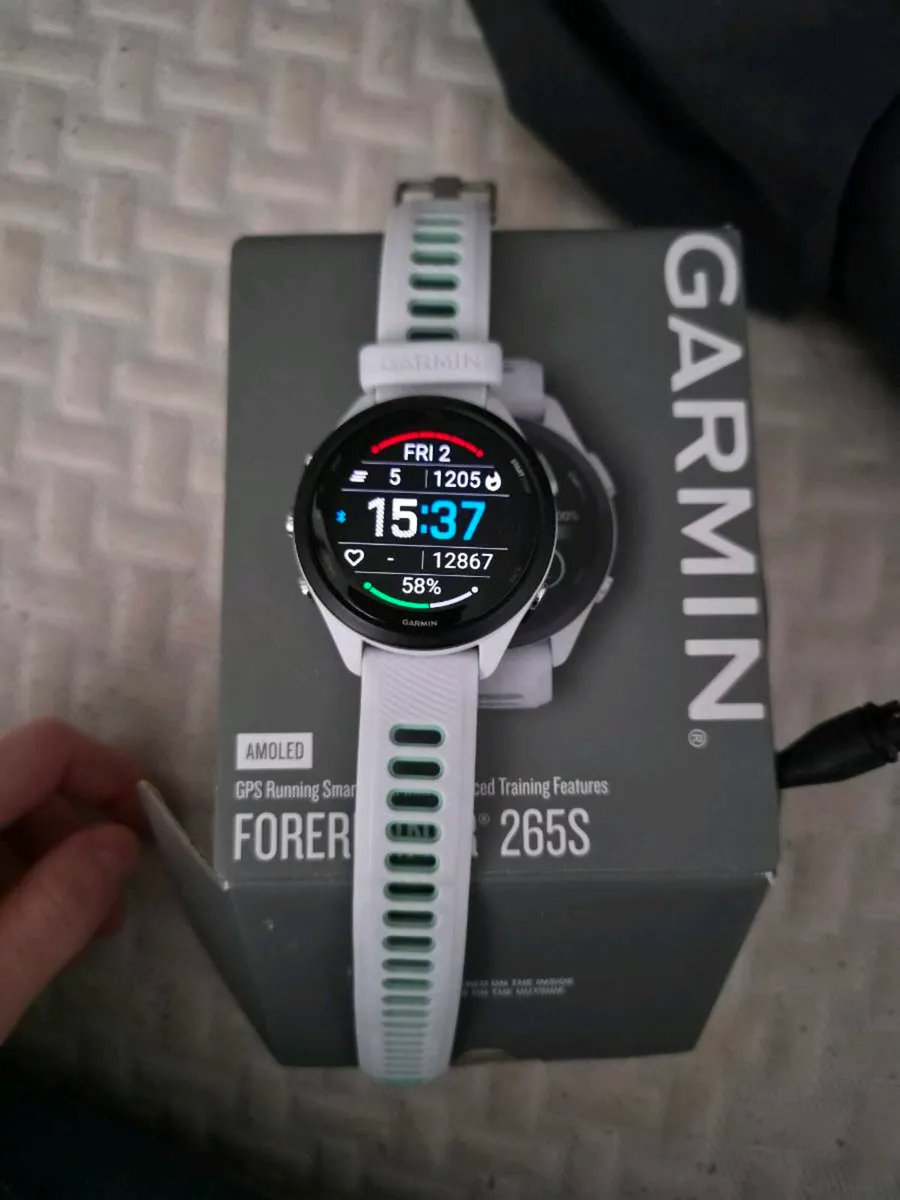Garmin Forerunner 265S - Music - 42mm - Image 1