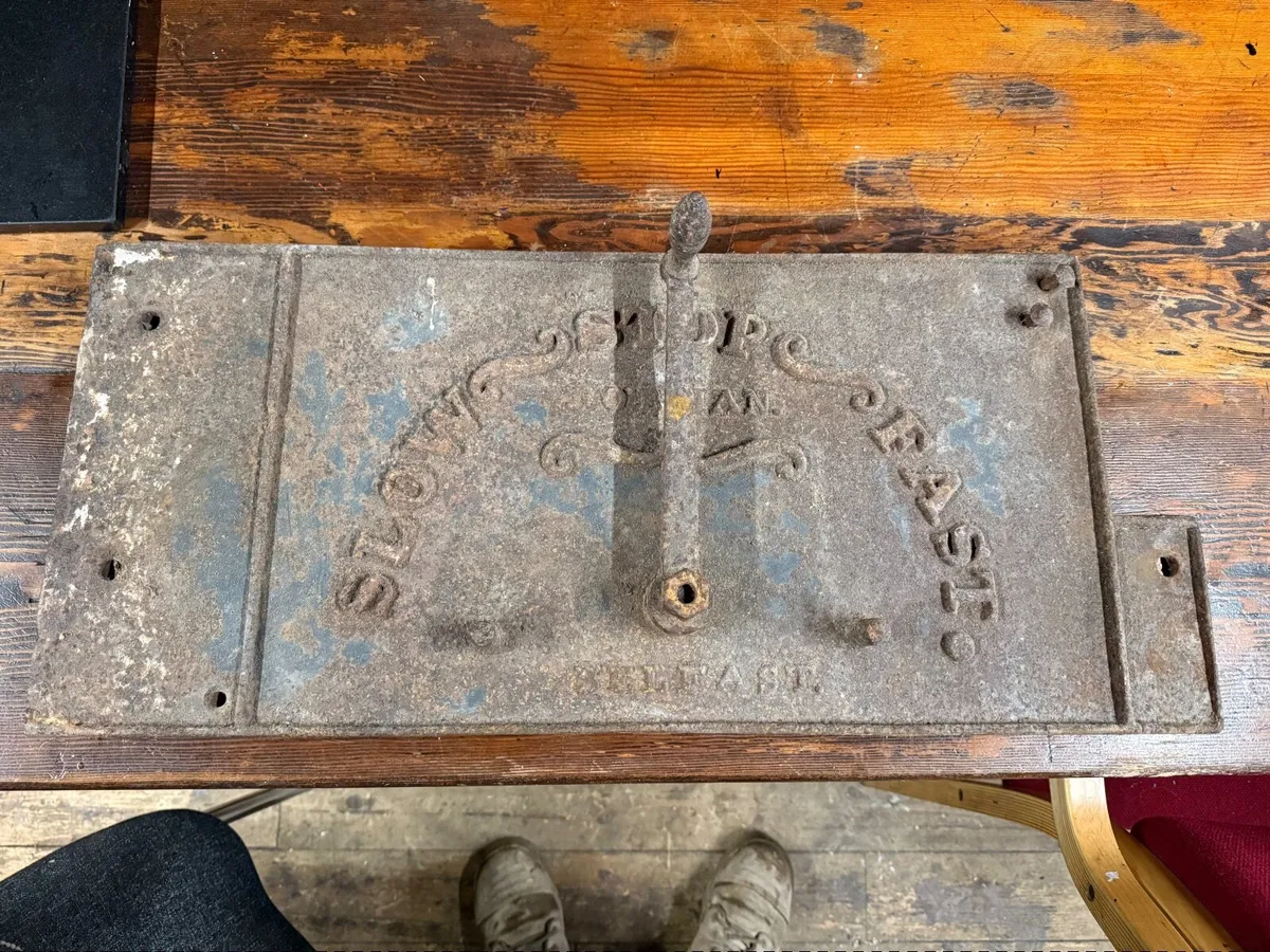 Steam Train throttle cast iron plate. - Image 4