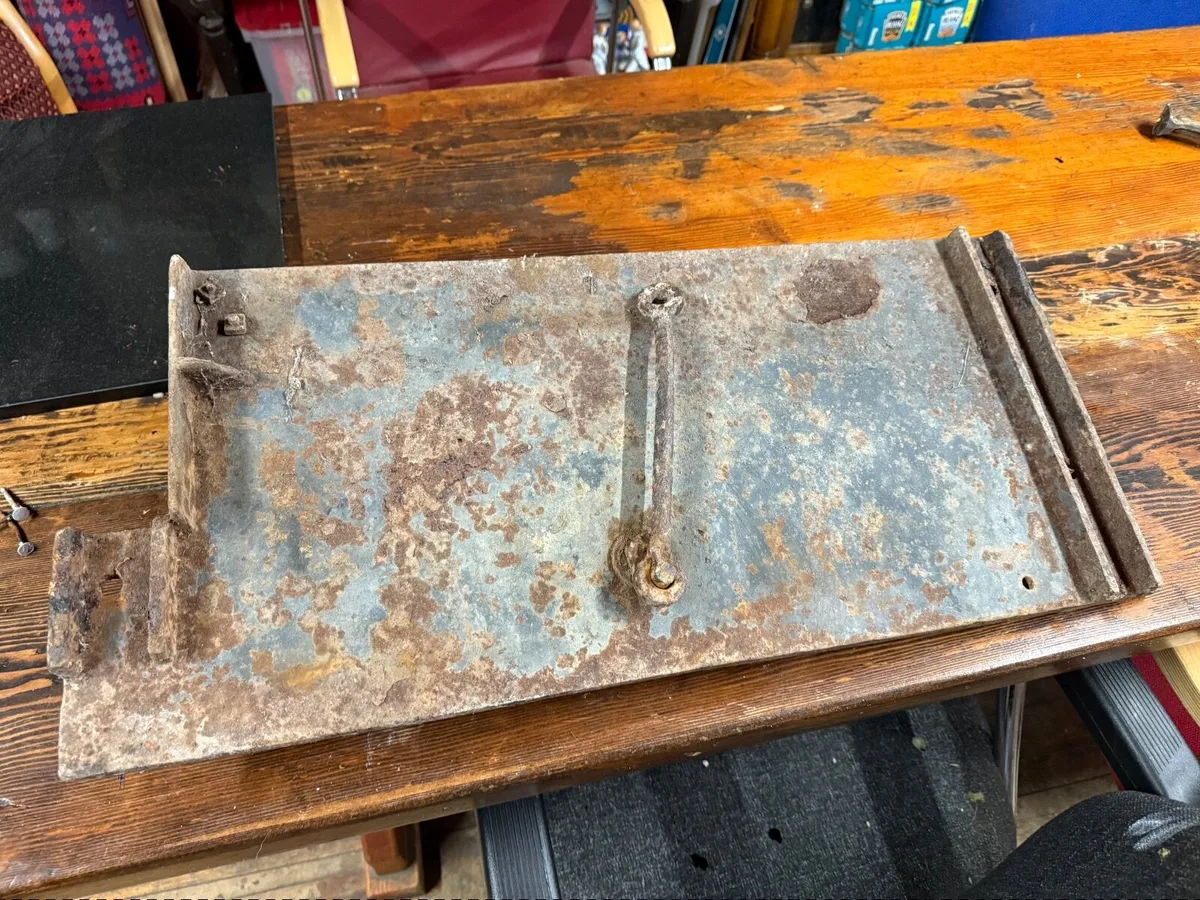 Steam Train throttle cast iron plate. - Image 3