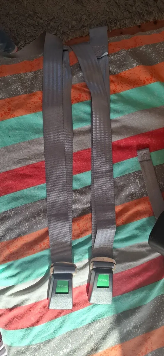 Car seat - Image 1