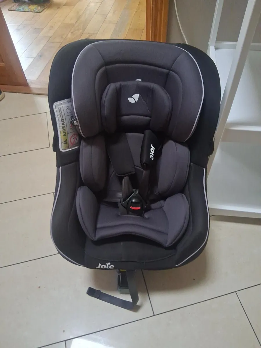 Joie Spin 360 Car Seat – Black/Grey

Joie Spin 360 - Image 2