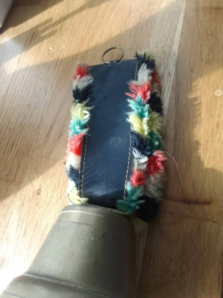 Vintqge swiss brass cowbell - Image 4