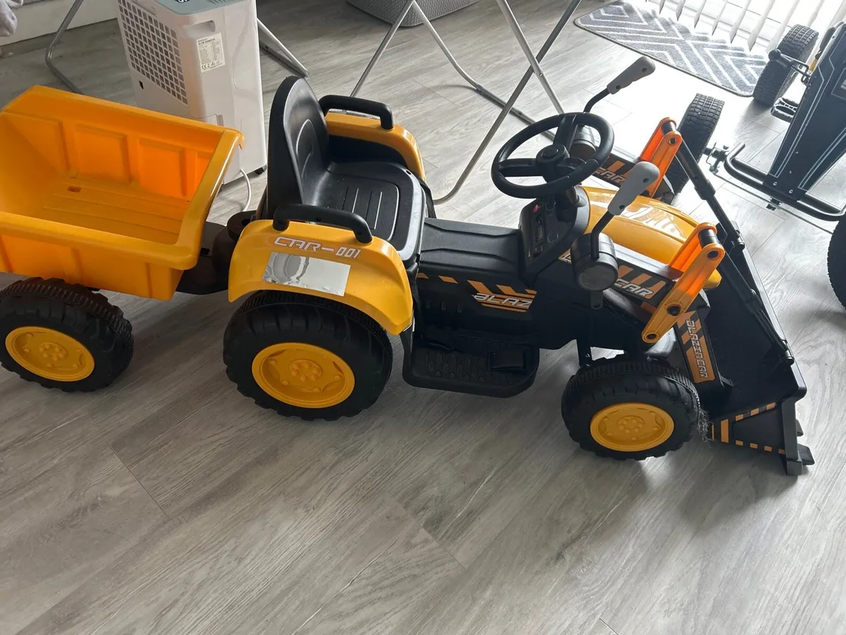 Electric Toy Tractor - Image 1