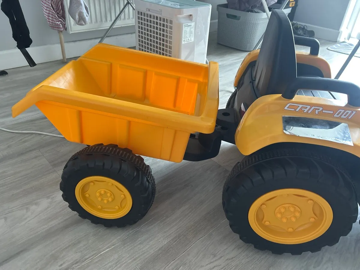 Electric Toy Tractor - Image 3