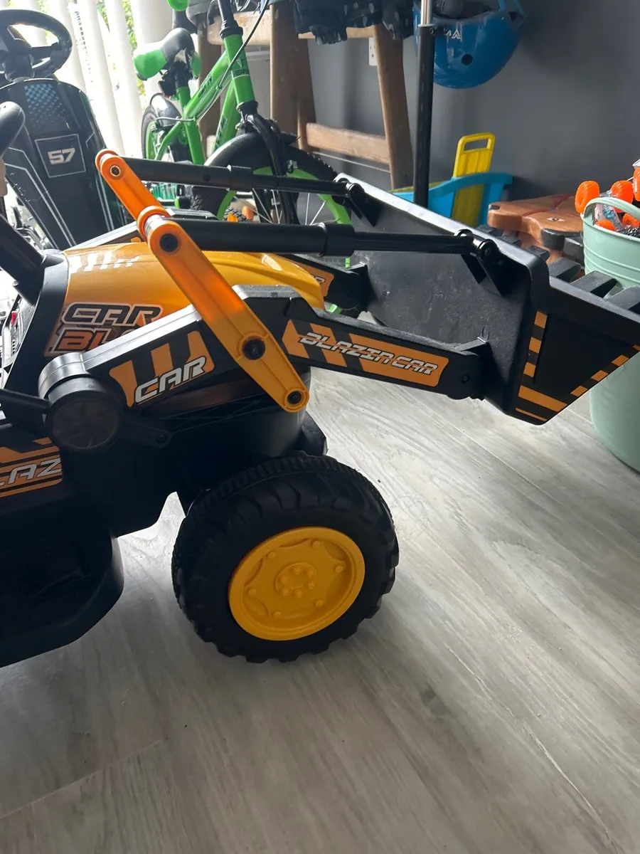 Electric Toy Tractor - Image 4