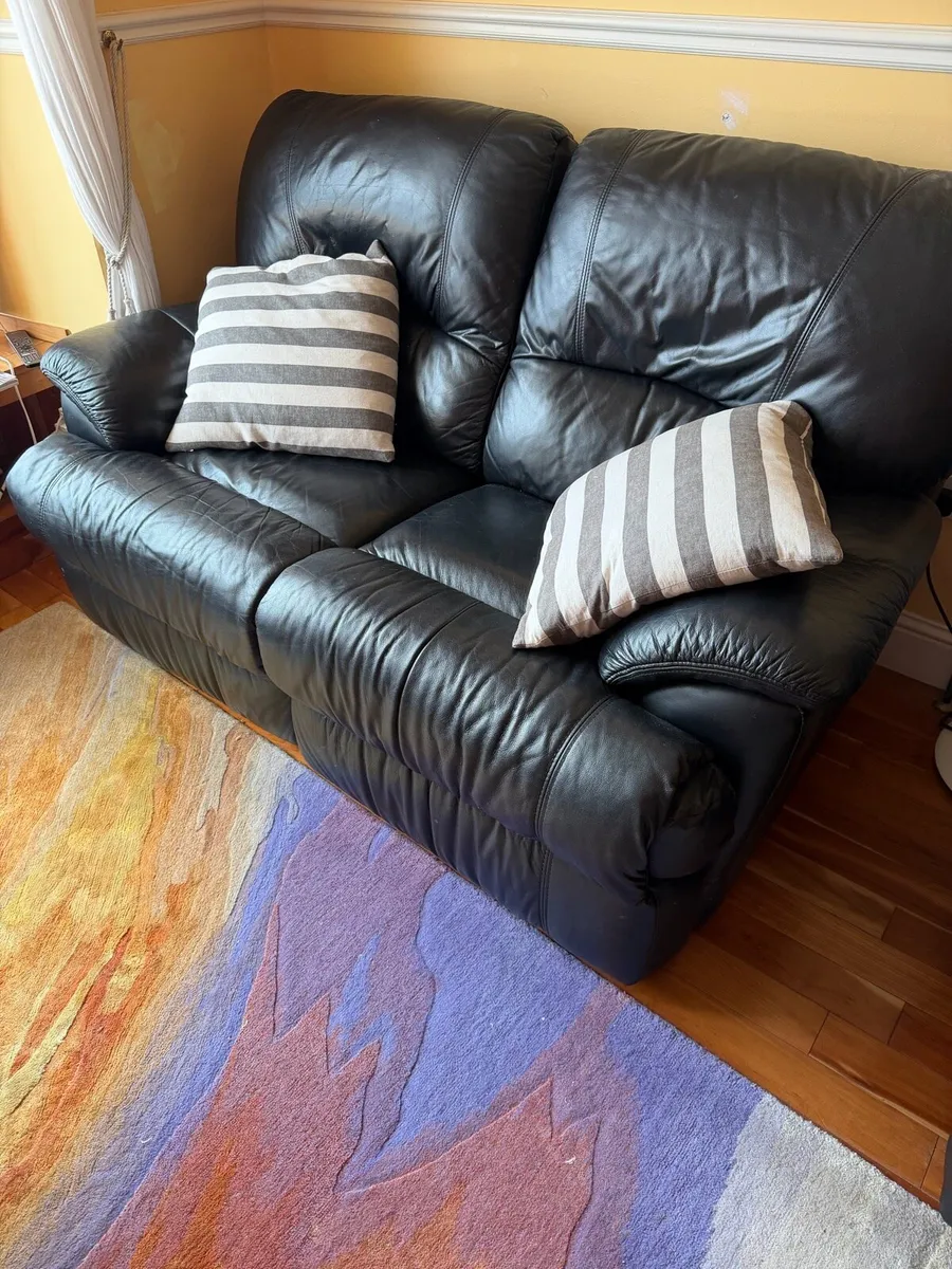 Leather suite of furniture - Image 2