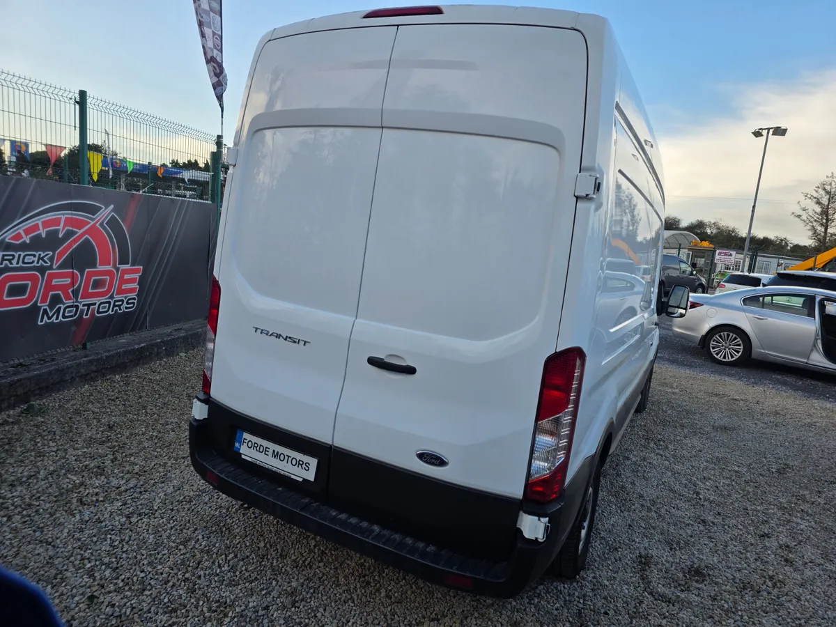 Ford Transit Mwb High roof 2023 - Image 4