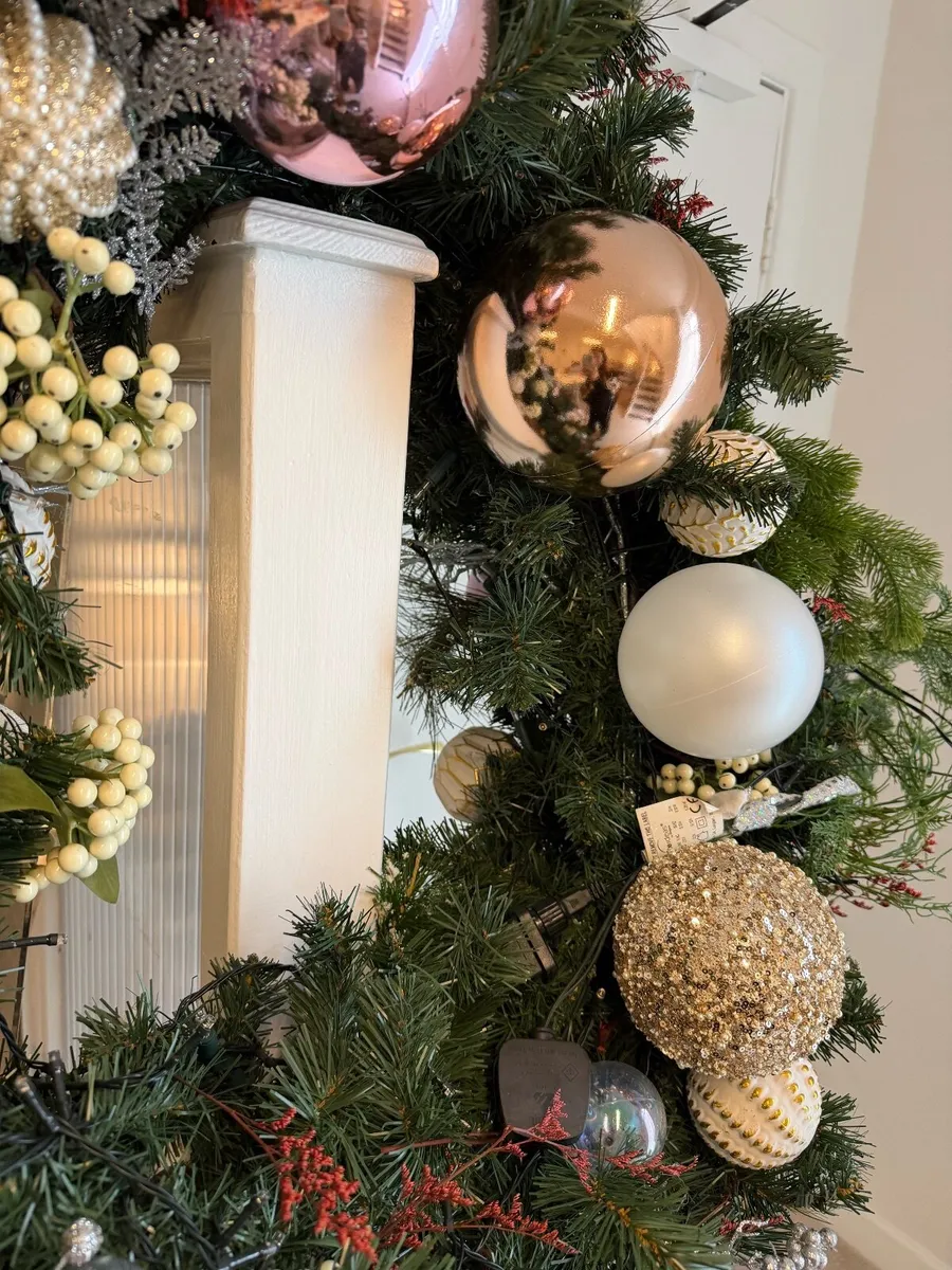 Christmas Wreath 2.5 ft - Image 2