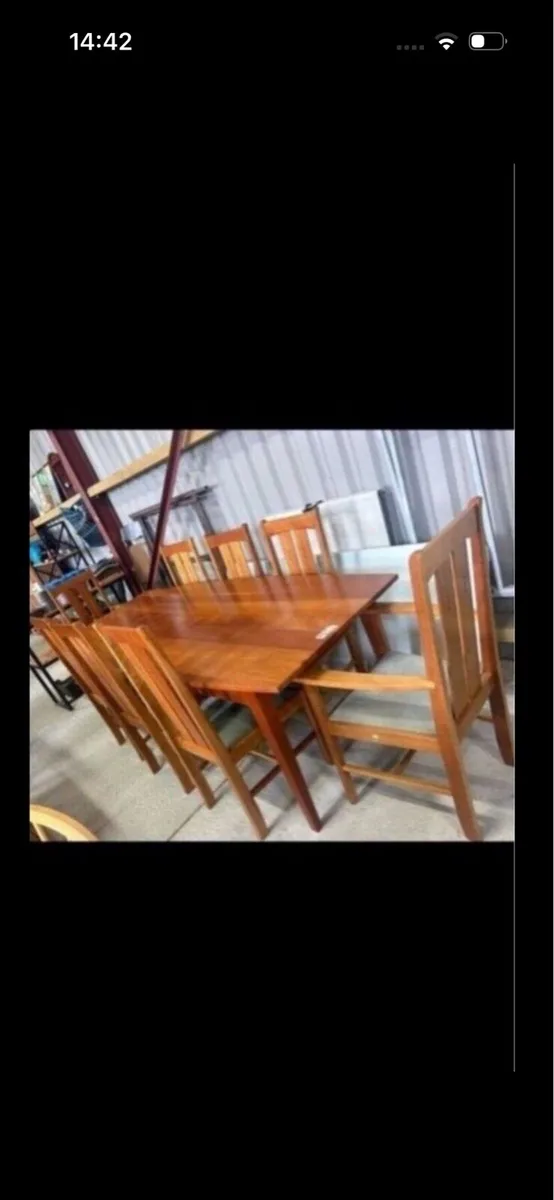 Gilbert & Logan Table & 8 chairs - Image 1