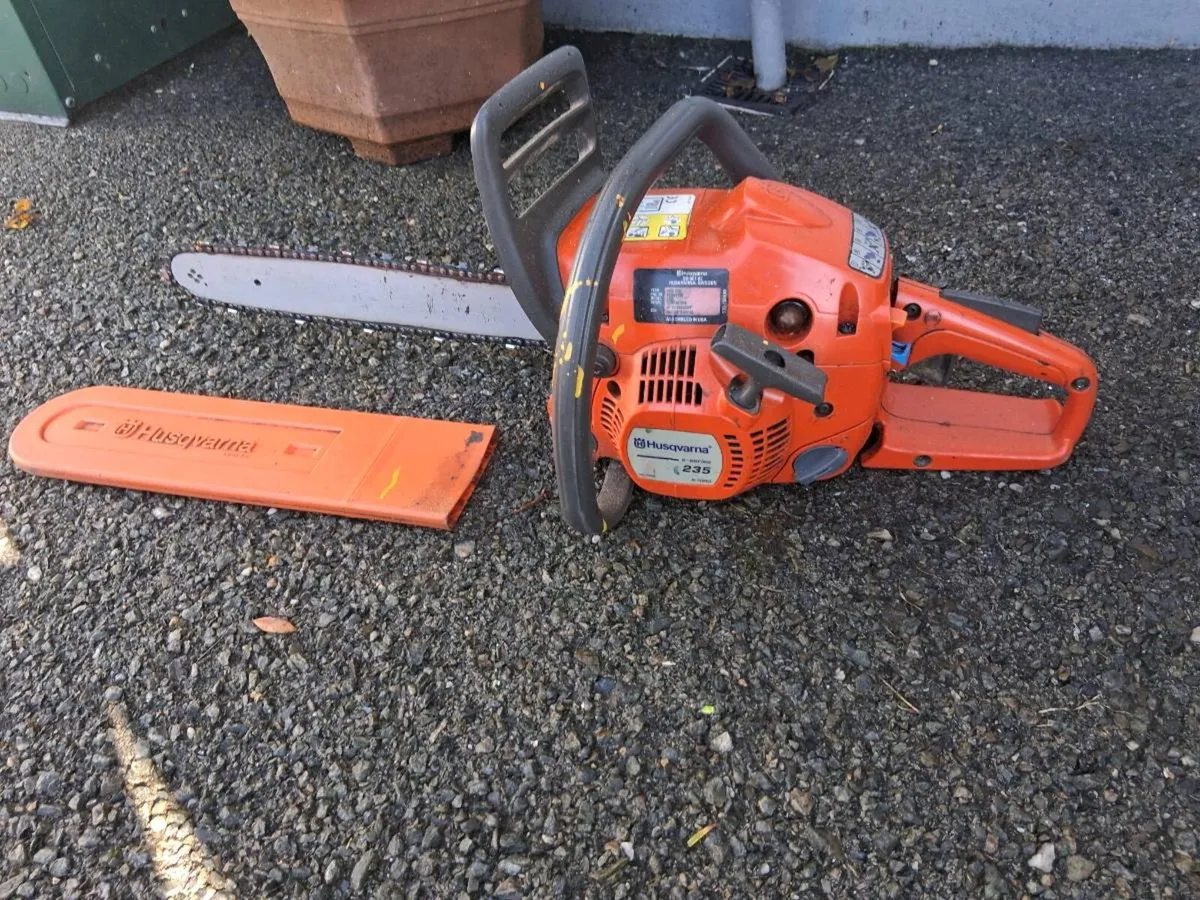 Chainsaw