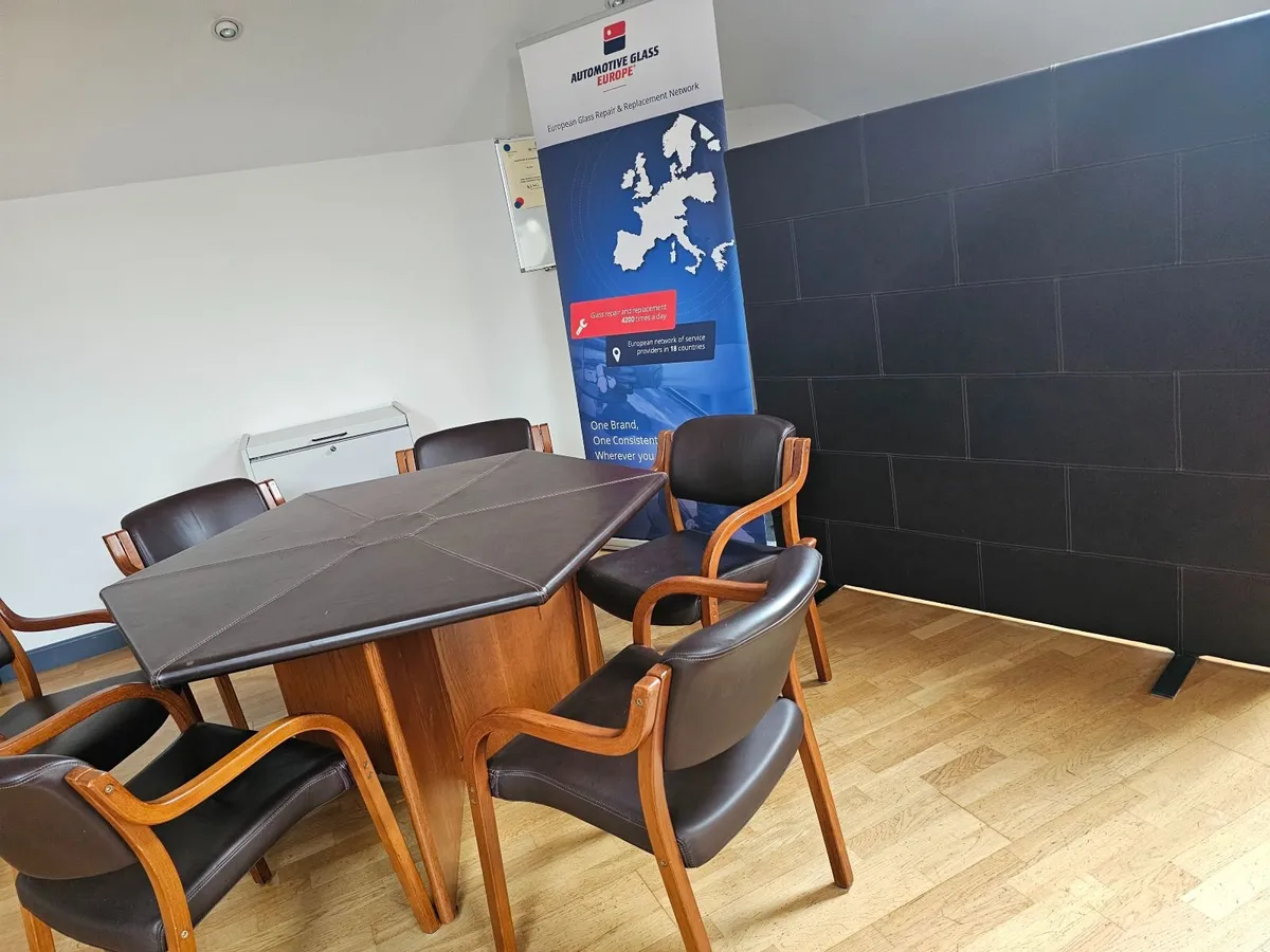 Office furniture - Image 3