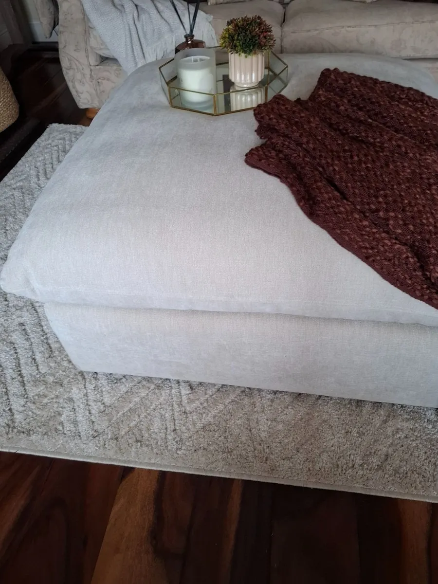 Foot stool 100cm x100cm - Image 3