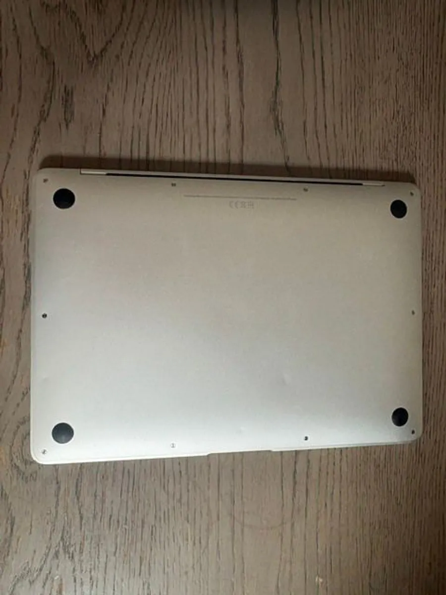 Apple Macbook Air M1 2020 - Image 3