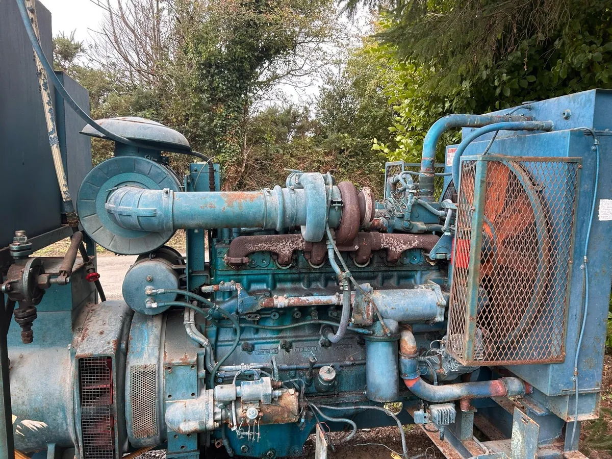 250 kva  Cummins generator - Image 2